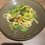 古澤亭 - 鯛と季節野菜のオイルパスタ　カラスミがけ