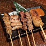 炭火焼きと創作酒肴 粋 - 焼き鳥5種盛り