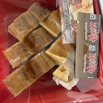 柿の葉ずしヤマト - 料理写真:穴子の押し寿司¥669（税込み26年4月）