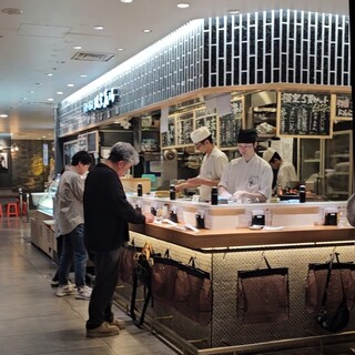 立食い寿司 根室花まる_2