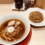 らーめん七彩飯店 - 