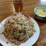 兼山 - 焼きめし５５０円＋大盛り１００円（スープ付）　計６５０円≪2015年3月≫