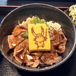近江や - 近江牛ひこにゃん丼（タレ後）