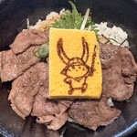 近江や - 近江牛ひこにゃん丼
            火が通り過ぎてる…｡｡(〃_ _)σ∥