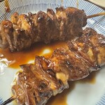 野毛末広 - モツ　柔らかい〜