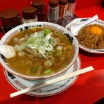 末廣ラーメン本舗 - ラーメンとチャーハン