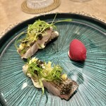 Le Jardin de Kamo - タチウオの炙り　日向夏とグリーンペッパーのコンディモン　ビーツとブラッドオレンジのソルべ