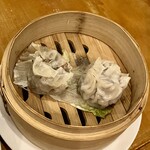 中華料理 信悦 - 蕗のとうと豚肉の焼売2個600円