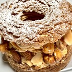 アテスウェイ - パリブレスト　プラリネクリームが最後に食べたからか？少し重かった