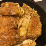 資さんうどん - カツとじ丼アップです。