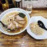 甲州屋 - 全体図。