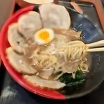 自然薯とそばの店 高尾の桜 - 麵リフトアップ