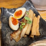 つけ麺 井手 - 全部乗せつけ麺の具材♪
