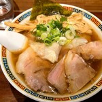貝だし地鶏中華そば あん藤えのしま - 料理写真:ワンタン麺　醤油