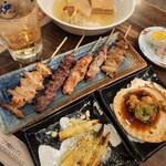 炉端とおでん 呼炉凪来 - 5本盛り、ヤングコーン、ホタテバター