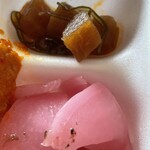 ほかほか弁当 - 漬物2種類