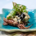 うを徳 - 2026.4 富山産ホタルイカ 丹波黒豆とスナップエンドウの白酢和え