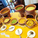 アーユルヴェーダ・カフェ ディデアン - はなやかなビュッフェ。