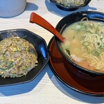 うま屋ラーメン - 料理写真:うま屋セット