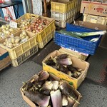 かあちゃんの店 やまげん - 旬のタケノコも安いです♪