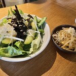 焼肉ニューミート - サラダ、ナムル