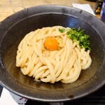 山下本気うどん - 釜玉うどん(温、大)、天かす