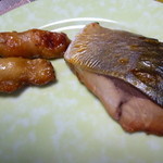 Gurim pot ookadaya - ふくらぎの照り焼き、鶏ギョウザ