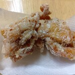 元祖からあげ本舗 マルナガ - 料理写真:旨塩からあげ￥194（1個）