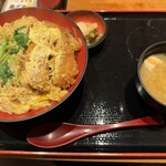 亀甲堂 - 