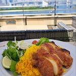 KING OF THE PIRATES - 海賊賄長のスパイシータンドリーチキン　1,600円(税込)