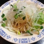 鳥常本店 - シャキシャキな大根サラダ