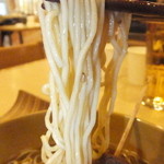 ミカサノ食堂 - ミカサノセット　８５０円　ミカサノ鶏もつラーメンの麺のアップ　【　２０１５年２月　】