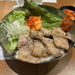 韓国屋台酒場 韓兵衛 - ランチ　サムギョプサル丼セット