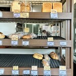 BAKERY Brown Clover - 中央陳列棚(右側)