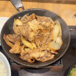 吉野家 - 料理写真:牛鉄板焼肉定食