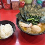 家系総本山 吉村家 - 