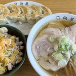 青竹手打ラーメン 日向屋 - 