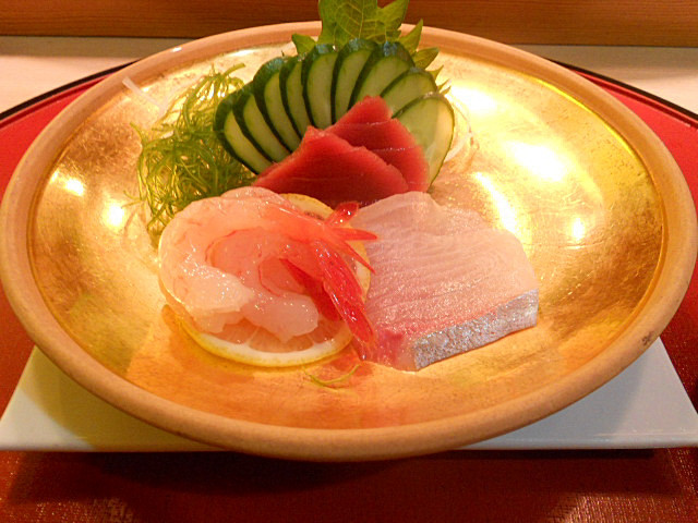 Hatsuhana Sushi Restaurant （初花） - シアター・ディストリ