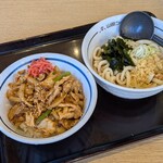 山田うどん - 料理写真: