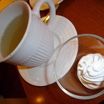 エッグ ムーン カフェ - 