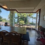 鮨喫茶 すすす - 窓際のカウンター席　とってくださってました