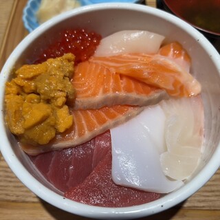 立ち食い海鮮丼 みこ食堂_0