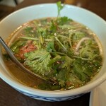 タイかぶれ食堂 - ハーフサイズのパクチー麺