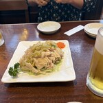香港亭 - 蒸し鶏と生ビール