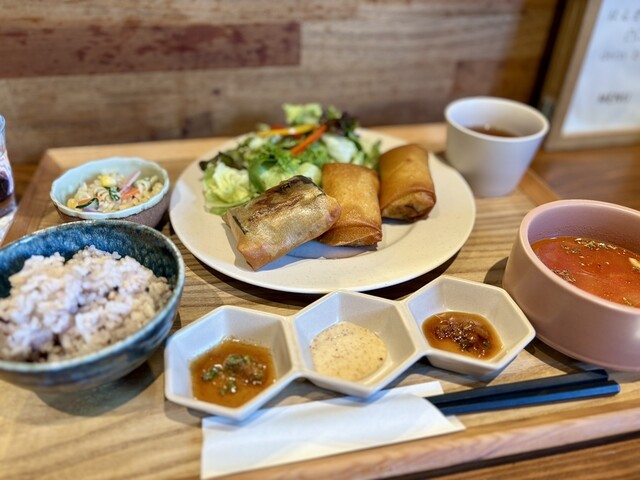 はるまき食堂 凸凹 - 三河一宮/中華料理 | 食べログ