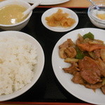 鳳琴樓 - 豚レバーの麻辣味炒めランチ