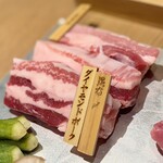 PRETTY PORK FACTORY - 銘柄豚 和風サムギョプサル