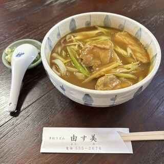 由す美 - 料理写真:カレーうどん丼、1,250円。