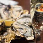 魚とワインはなたれThe Fishand Oysters - 