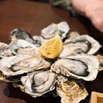 魚とワインはなたれThe Fishand Oysters - 